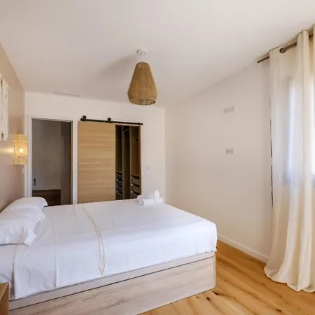 Moderne Pour 8 Personnes - Vue Sur ! *