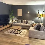 Villa Moderne Pour 8 Personnes - Vue Sur !