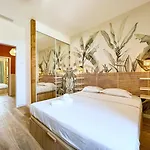 Moderne Pour 8 Personnes - Vue Sur ! Villa Nice