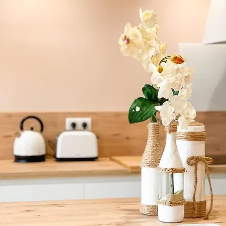 Moderne Pour 8 Personnes - Vue Sur ! Villa