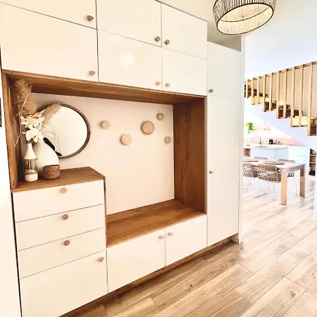 Moderne Pour 8 Personnes - Vue Sur !