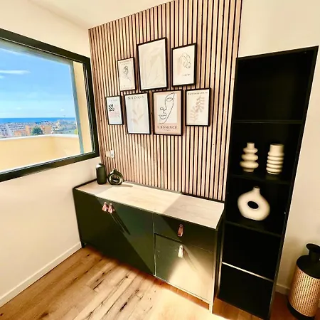 Moderne Pour 8 Personnes - Vue Sur ! * Nice