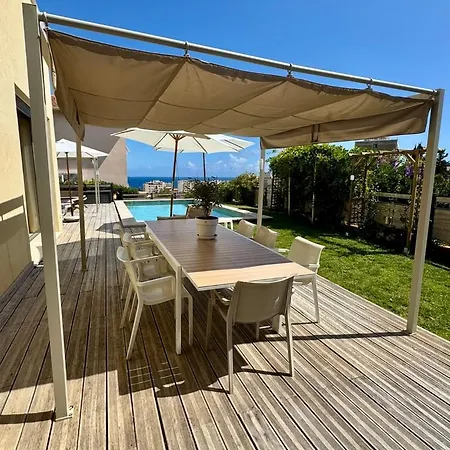 Moderne Pour 8 Personnes - Vue Sur ! Niza